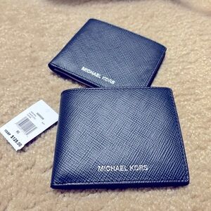 MICHAEL KORS MENS
Harrison Crossgrain Leather Slim Billfold Walle…